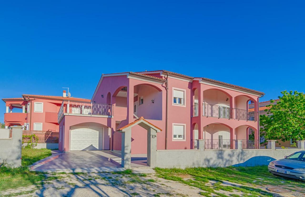 Apartman Vera Pula Exterior photo